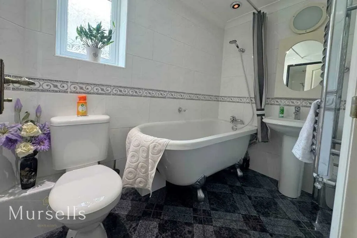 Lulworth Avenue, Poole, BH15