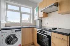 Lincoln Close, LONDON