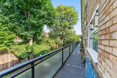 Hanford Close, London