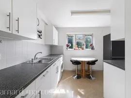 Coombe Road, NEW MALDEN photo