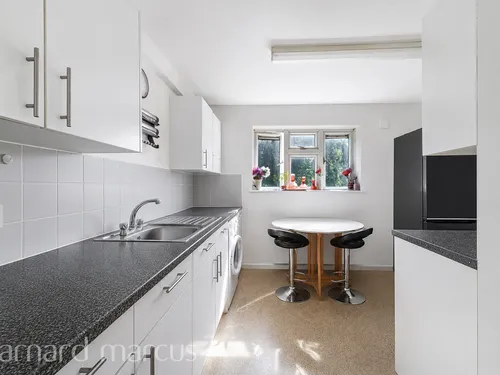 Coombe Road, NEW MALDENphoto