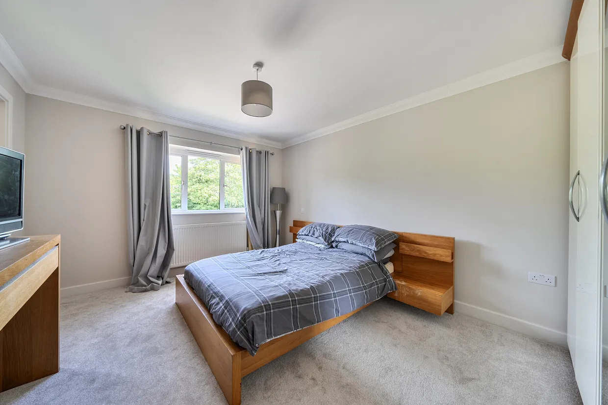 New Road, Cheltenham, GL52 photo 8