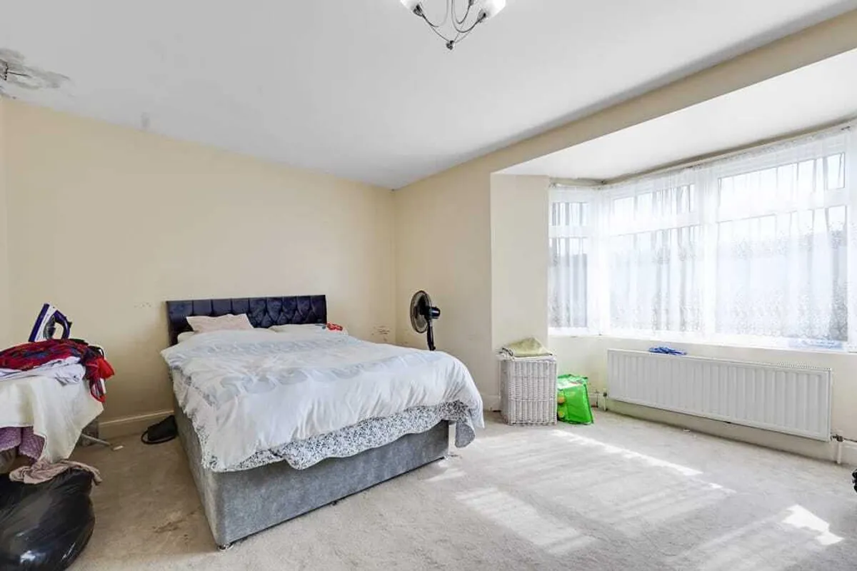 Kenwyn Drive, London, NW2