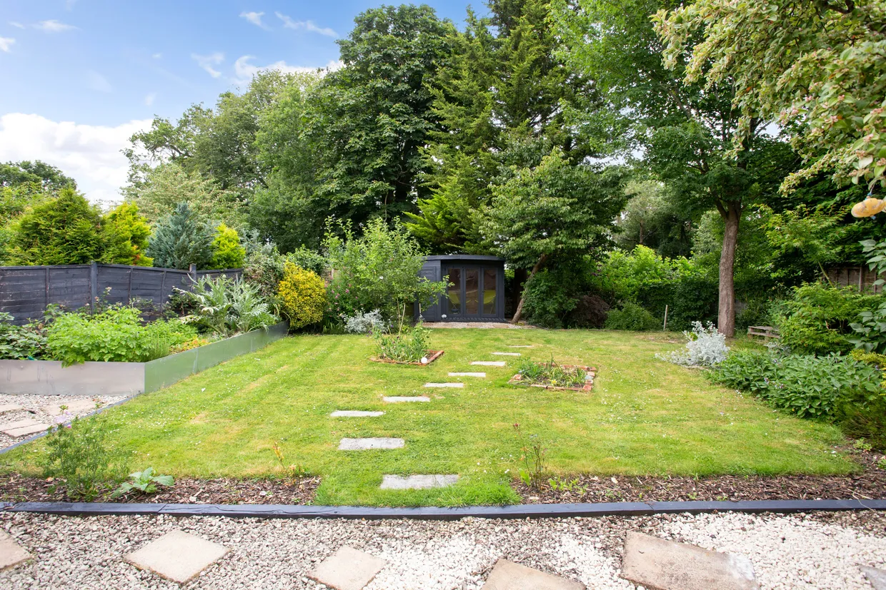 Eastmoor Park, Harpenden, AL5 photo 2
