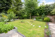 Eastmoor Park, Harpenden, AL5 photo 9