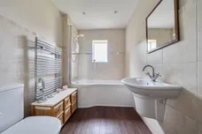 New Road, Cheltenham, GL52 photo 7