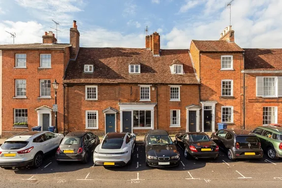 Castle Street Farnham GU9