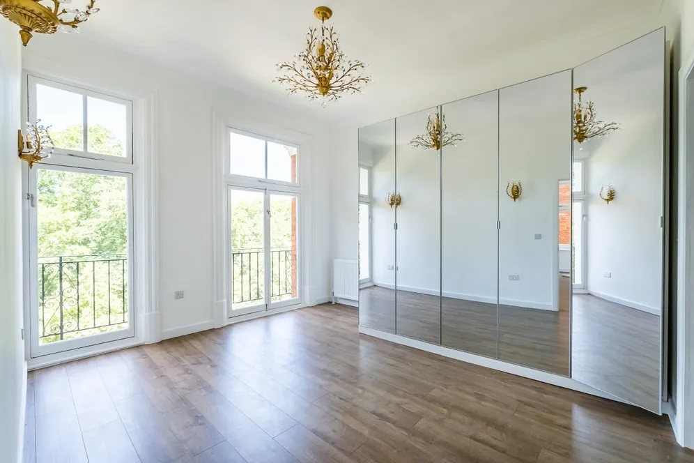 Park Close Knightsbridge SW1X photo 5