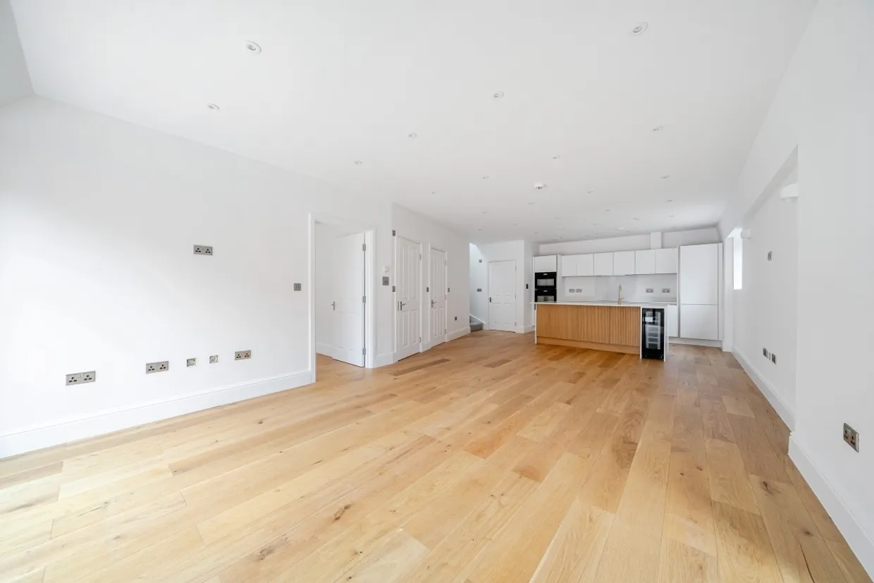 The Grove Coulsdon CR5 photo 9