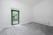 The Grove Coulsdon CR5 photo 13