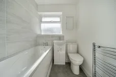 Melmore Gardens Cirencester GL7 photo 2