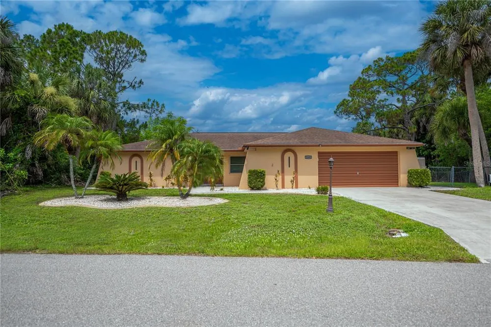 2199 Bendway Dr, Port Charlotte, FL 33948