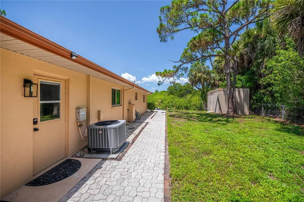 2199 Bendway Dr, Port Charlotte, FL 33948