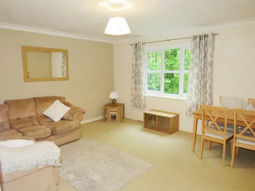 Briarswood, SOUTHAMPTONphoto