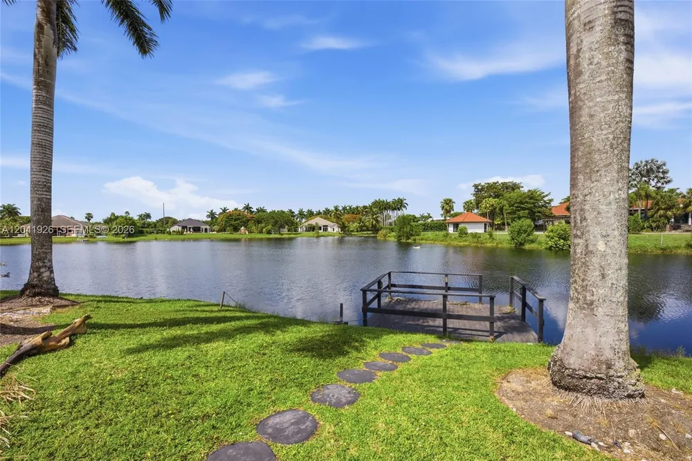 16170 Saddle Ln, Weston, FL 33326