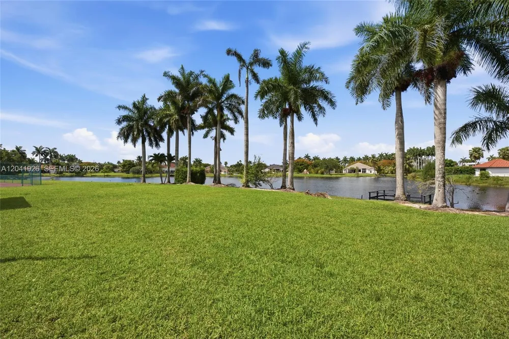 16170 Saddle Ln, Weston, FL 33326