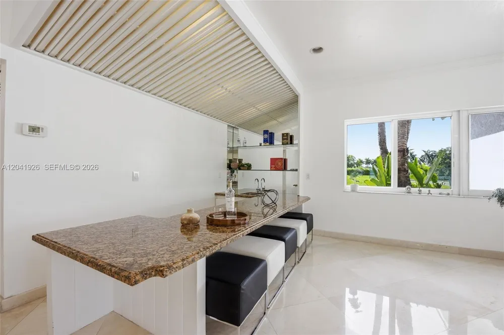 16170 Saddle Ln, Weston, FL 33326