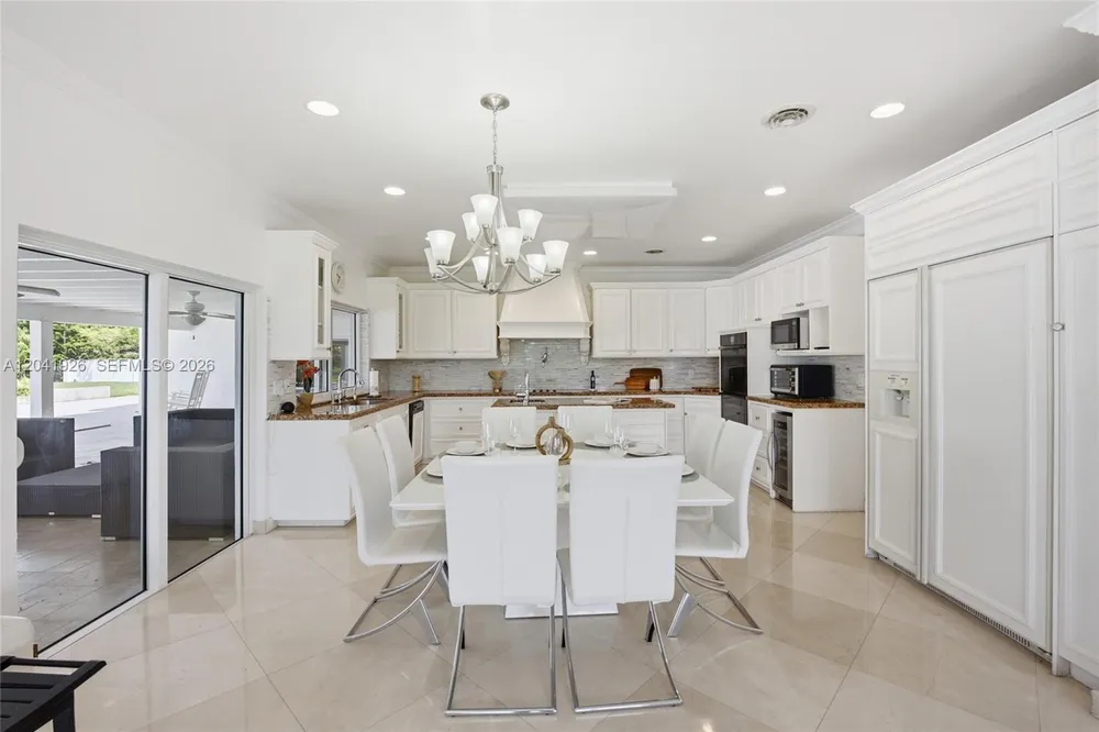 16170 Saddle Ln, Weston, FL 33326