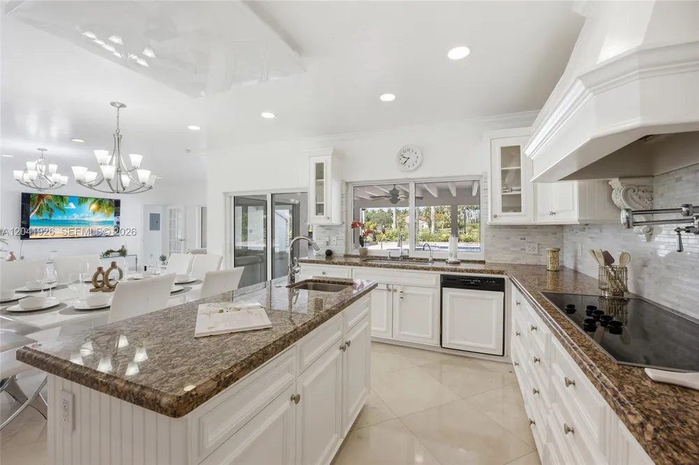 16170 Saddle Ln, Weston, FL 33326