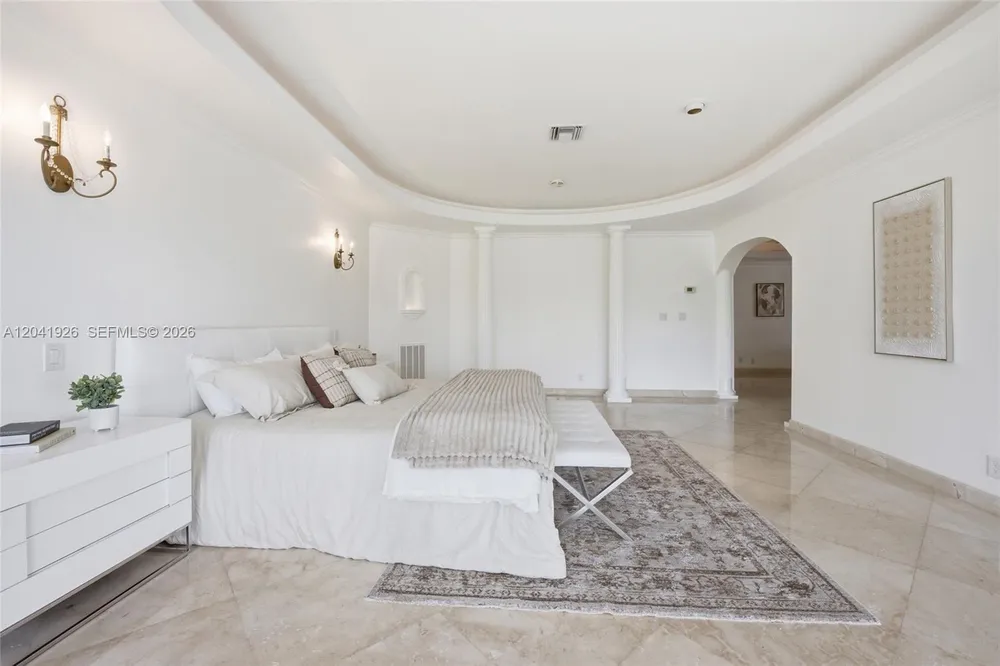 16170 Saddle Ln, Weston, FL 33326
