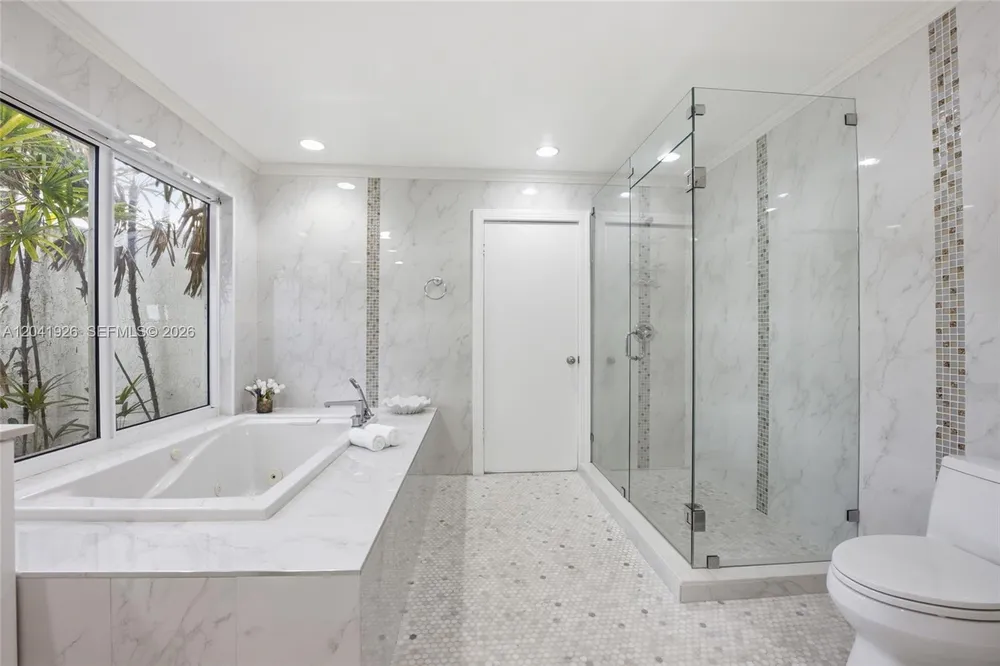 16170 Saddle Ln, Weston, FL 33326