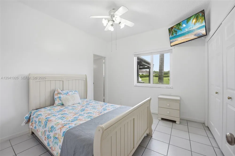 16170 Saddle Ln, Weston, FL 33326