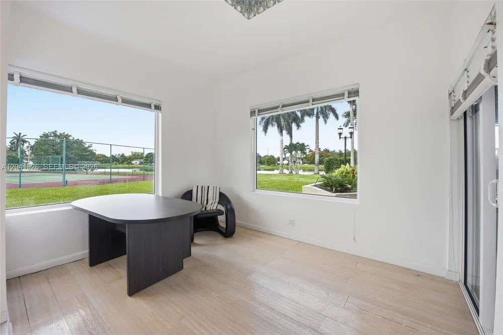 16170 Saddle Ln, Weston, FL 33326