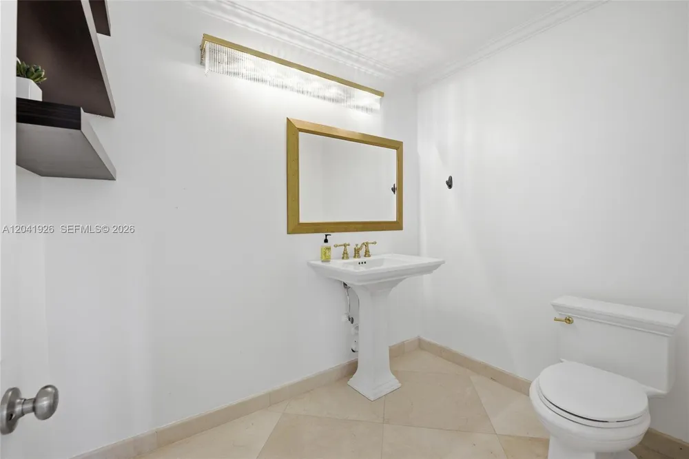 16170 Saddle Ln, Weston, FL 33326