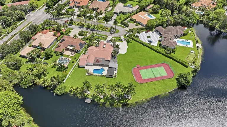 16170 Saddle Ln, Weston, FL 33326