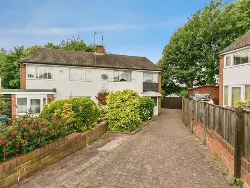 Sycamore Crescent, Brereton, Rugeleyphoto