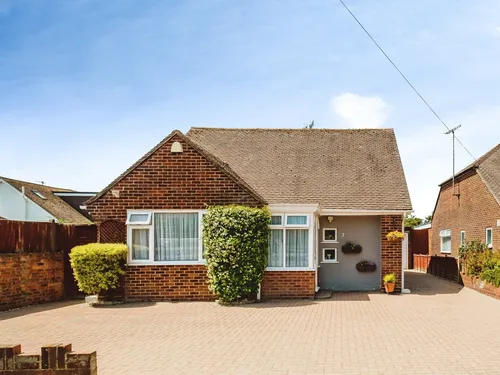 Seaside Close, Lancingphoto