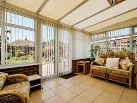 Seaside Close, Lancing thumb 3