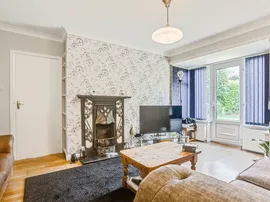 Holmfield Grove, Wakefield thumb 3