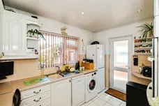 Seaside Close, Lancing