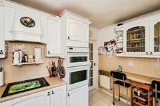 Seaside Close, Lancing