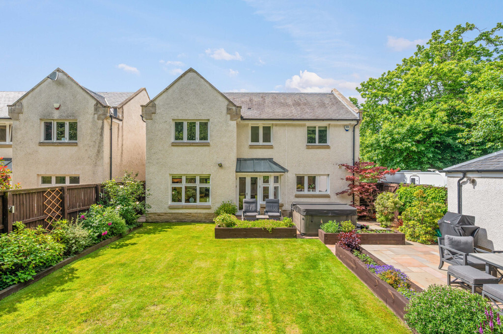 10 Saint Davids Grove, Eskbank, EH22 3FG Image 3