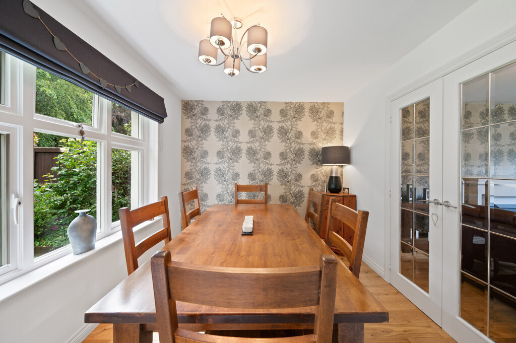 10 Saint Davids Grove, Eskbank, EH22 3FG Image 9