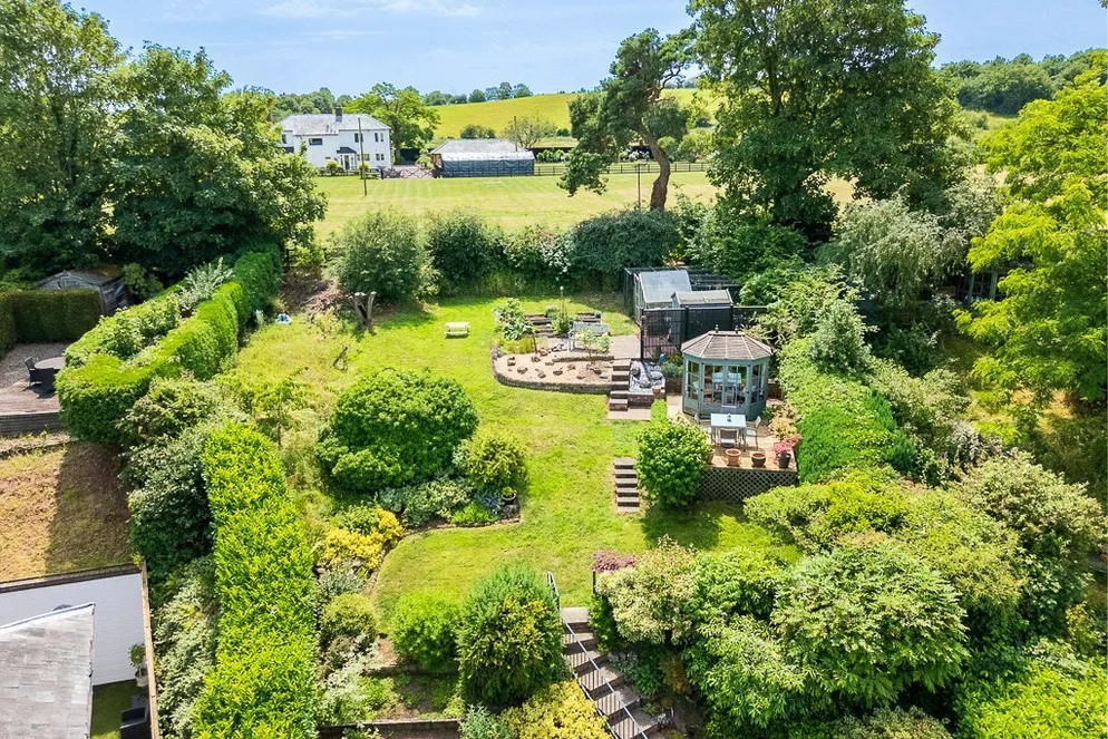 Property carousel item 20