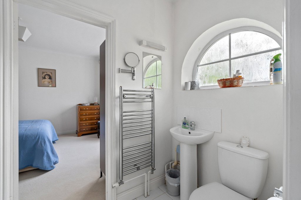 Priory Road, West Moors, Ferndown, Dorset, BH22 Image 14