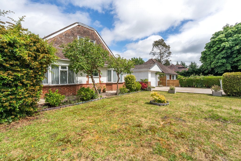 Priory Road, West Moors, Ferndown, Dorset, BH22 Image 24