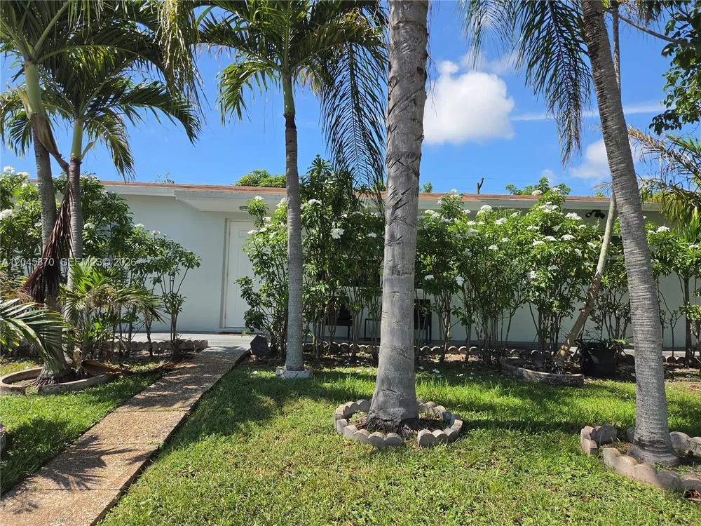 140 NW 18th St, Pompano Beach, FL 33060