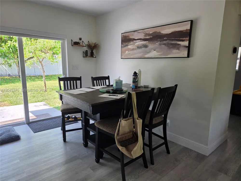140 NW 18th St, Pompano Beach, FL 33060