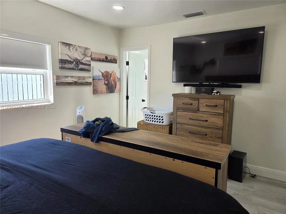 140 NW 18th St, Pompano Beach, FL 33060