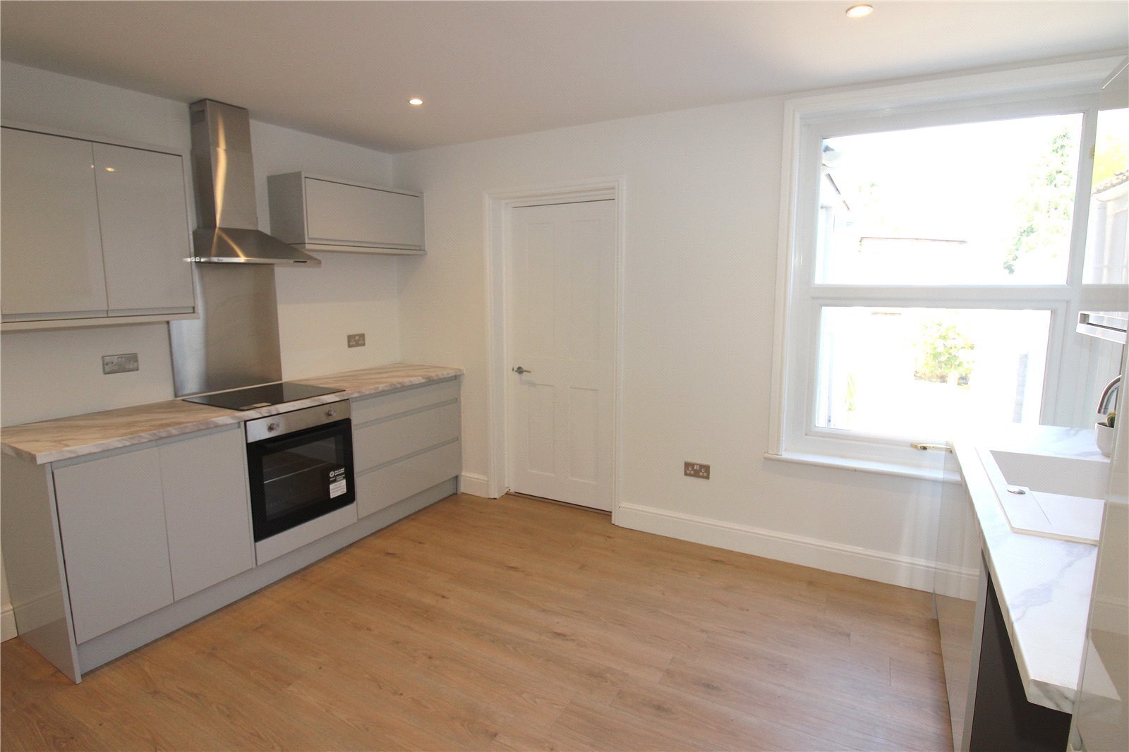 Gordon Road, Fareham, Hampshire, PO16 Image 5