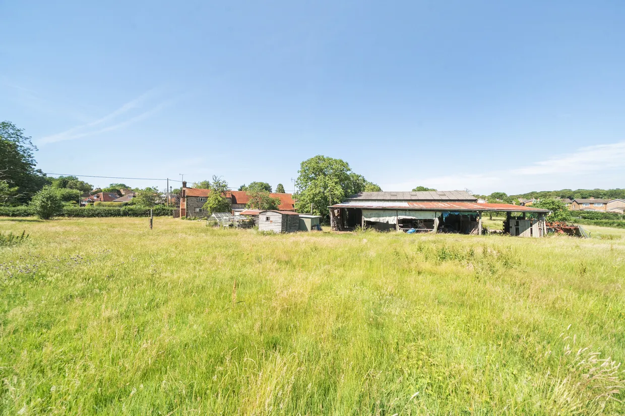 Cockpit Road, Great Kingshill, HP15 photo 12