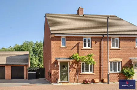 Summerlin Drive, Woburn Sands, MK17