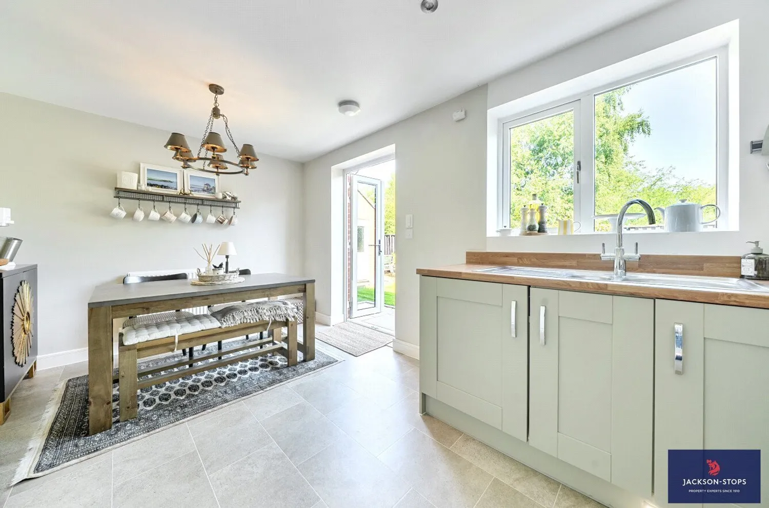 Summerlin Drive, Woburn Sands, MK17 photo 6