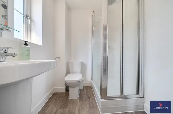 Summerlin Drive, Woburn Sands, MK17 photo 10