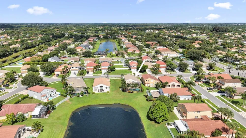 5222 Prairie Dunes Village Circle, Lake Worth Beach, FL 33463