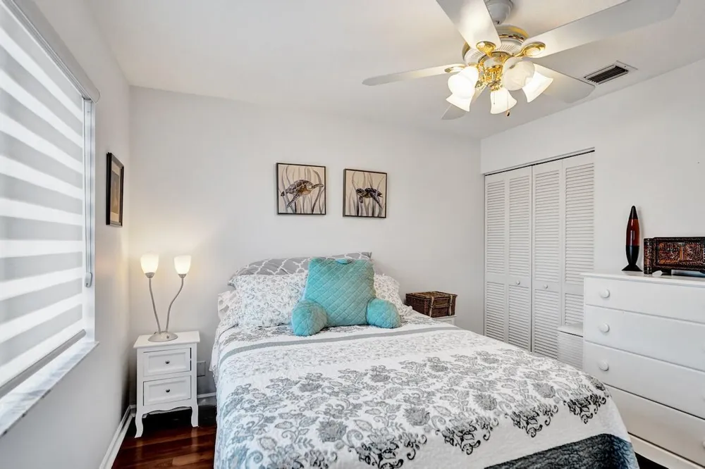 5222 Prairie Dunes Village Circle, Lake Worth Beach, FL 33463